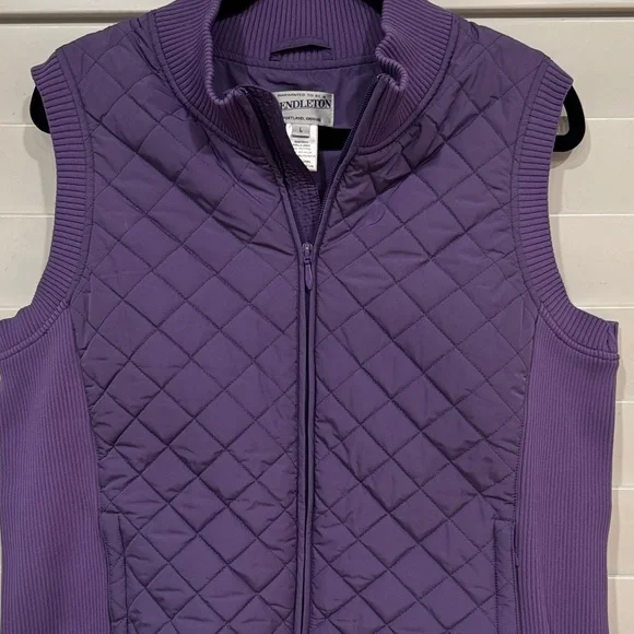 Pendleton Purple Quilted Women's Vest - Picture 5 of 7